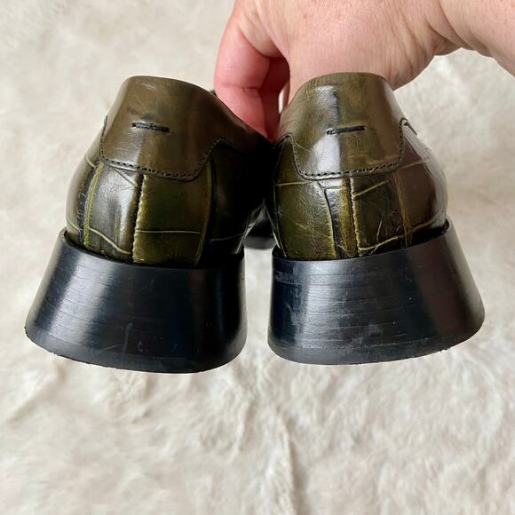 Joan & David Green Leather Heeled Loafers - Picture 4 of 9